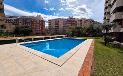 Swimming pool of Flat to rent in  Barcelona Capital  with Air Conditioner, Terrace and Balcony