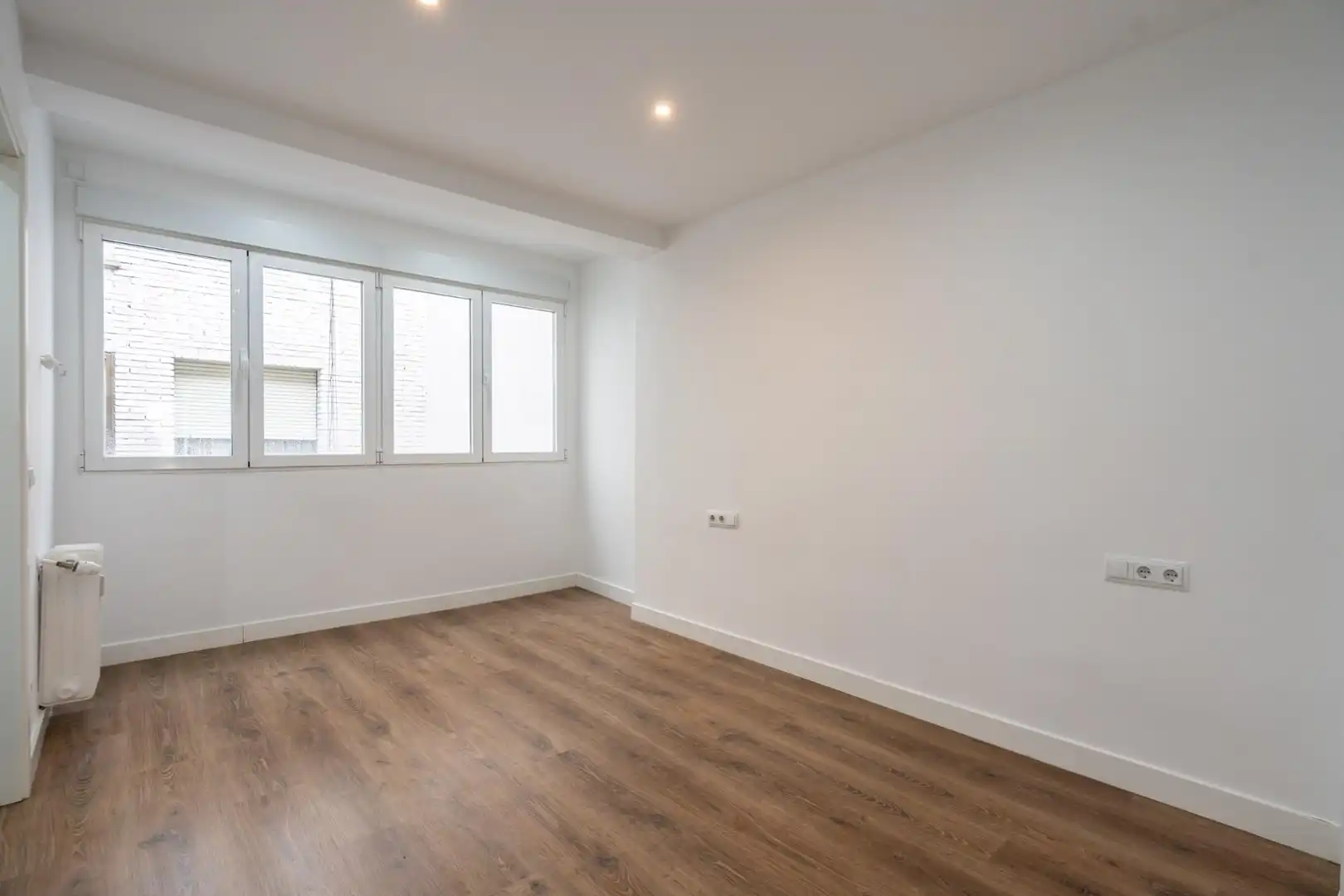 Schlafzimmer von Wohnung zur Miete in Madrid mit Klimaanlage, Heizung und Terrasse