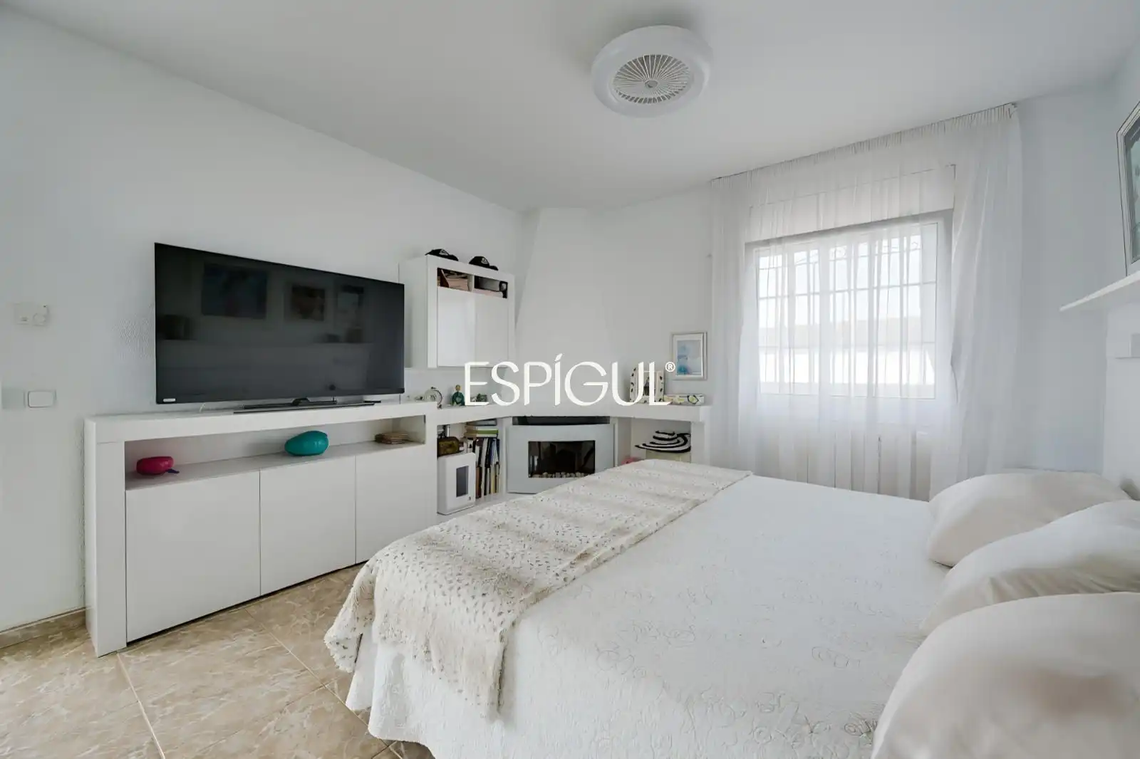 Bedroom of Houses for sale in Rubí  with Air Conditioner, Heating and Terrace