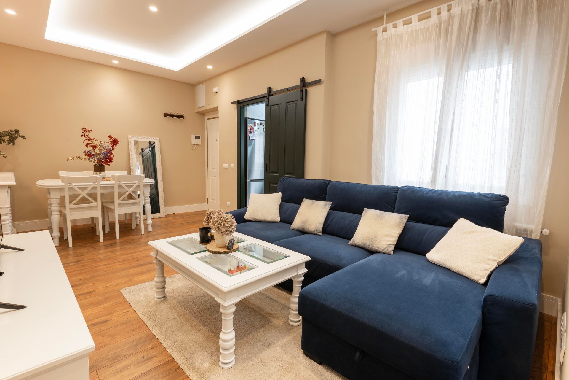 Sala d'estar de Pis de lloguer en  Madrid Capital amb Aire condicionat, Calefacció i Parquet
