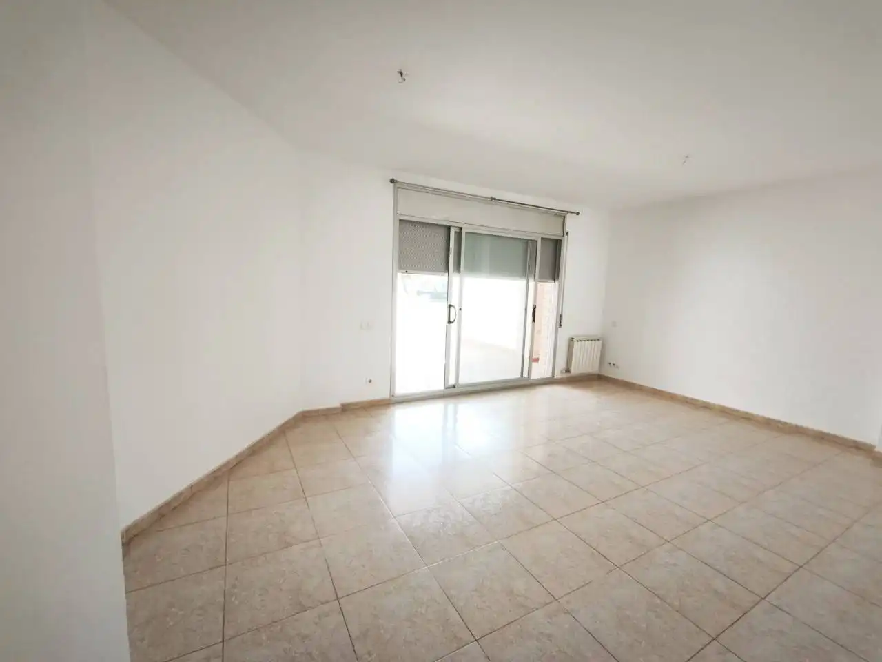 Sala d'estar de Pis en venda en Cubelles amb Calefacció, Terrassa i Traster