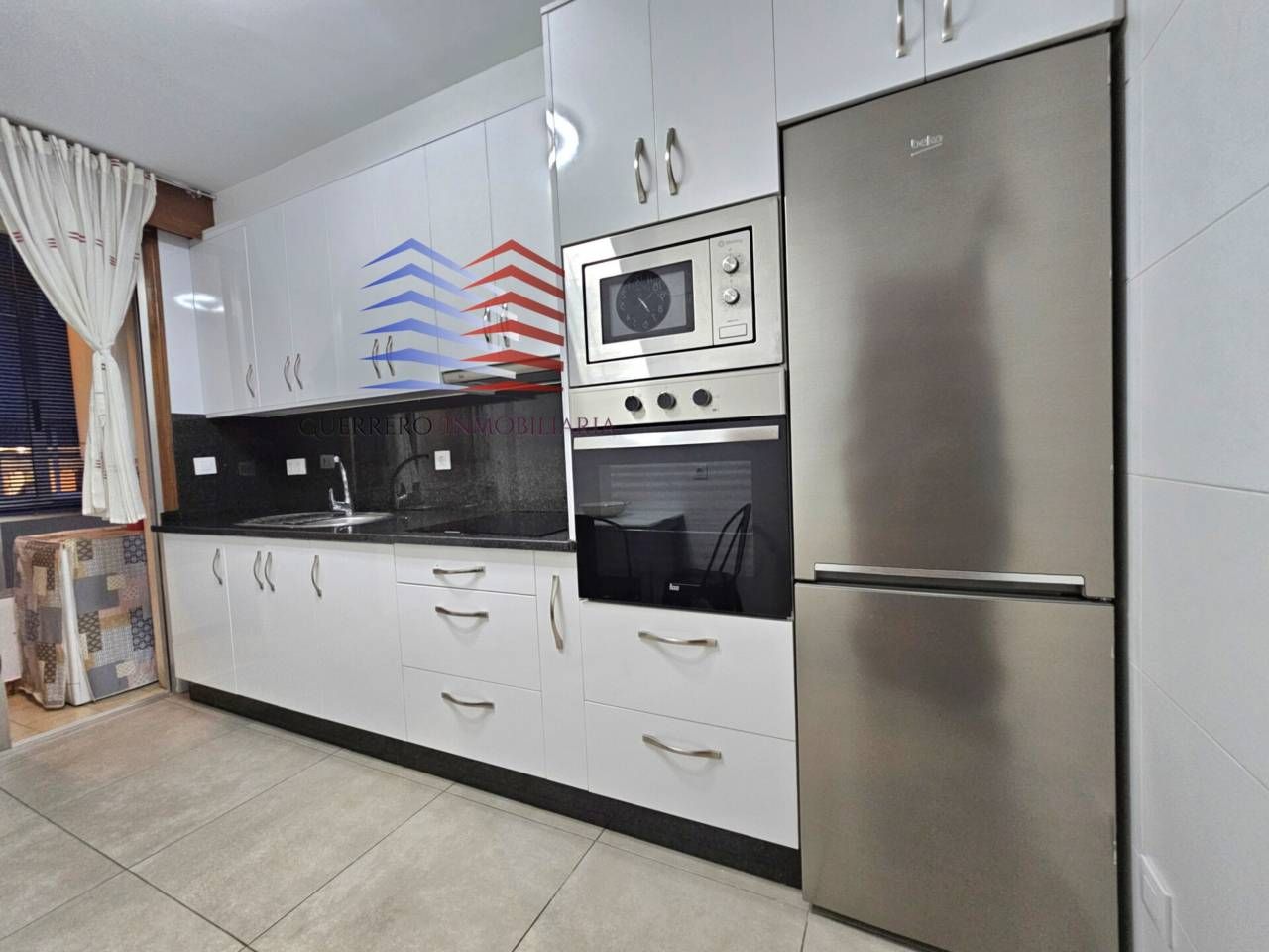 Kitchen of Flat to rent in Ourense Capital   with Heating, Parquet flooring and Storage room