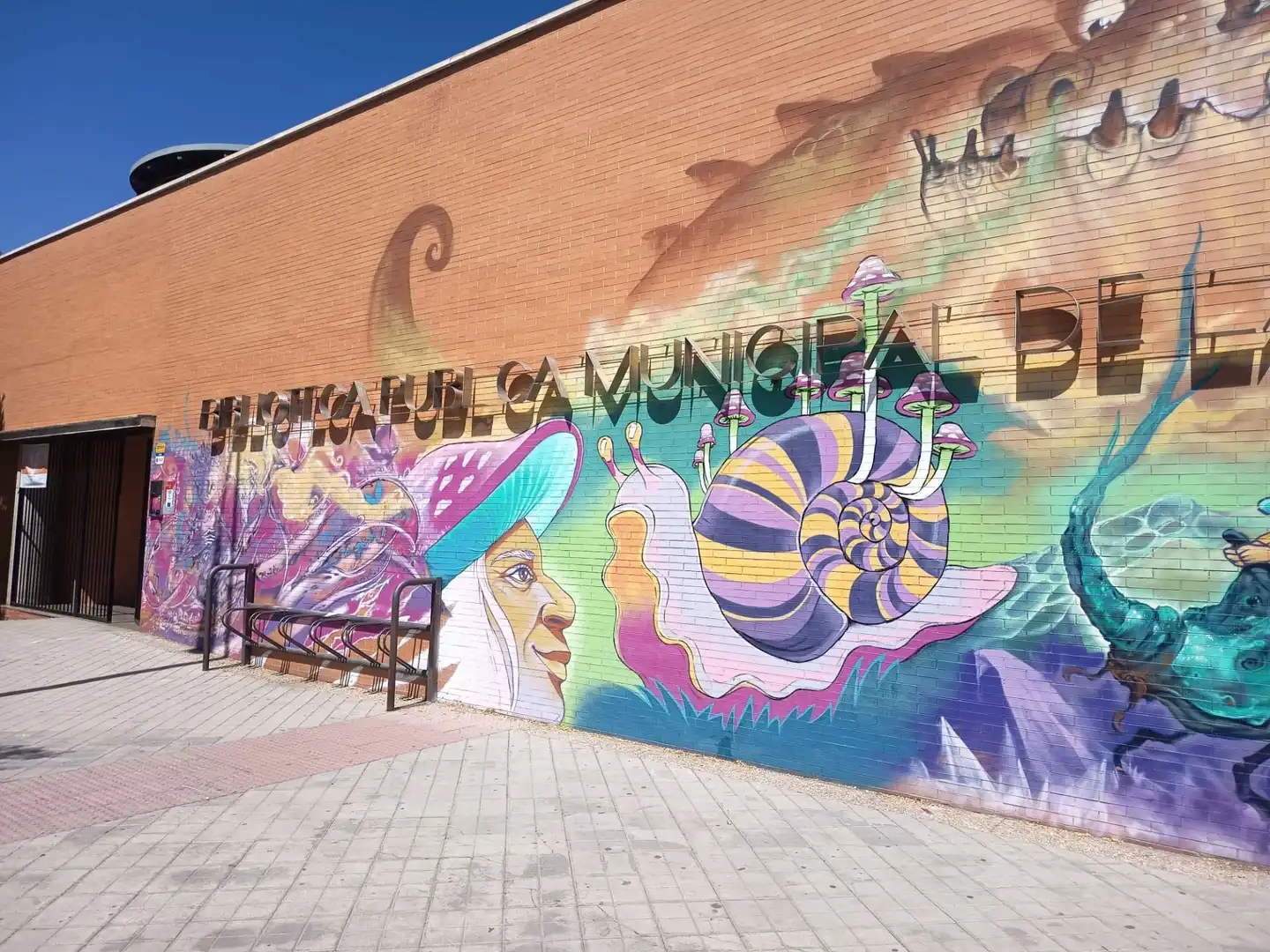 Vista exterior de Casa adosada en venta en Granada con Aire acondicionado, Calefacción y Terraza