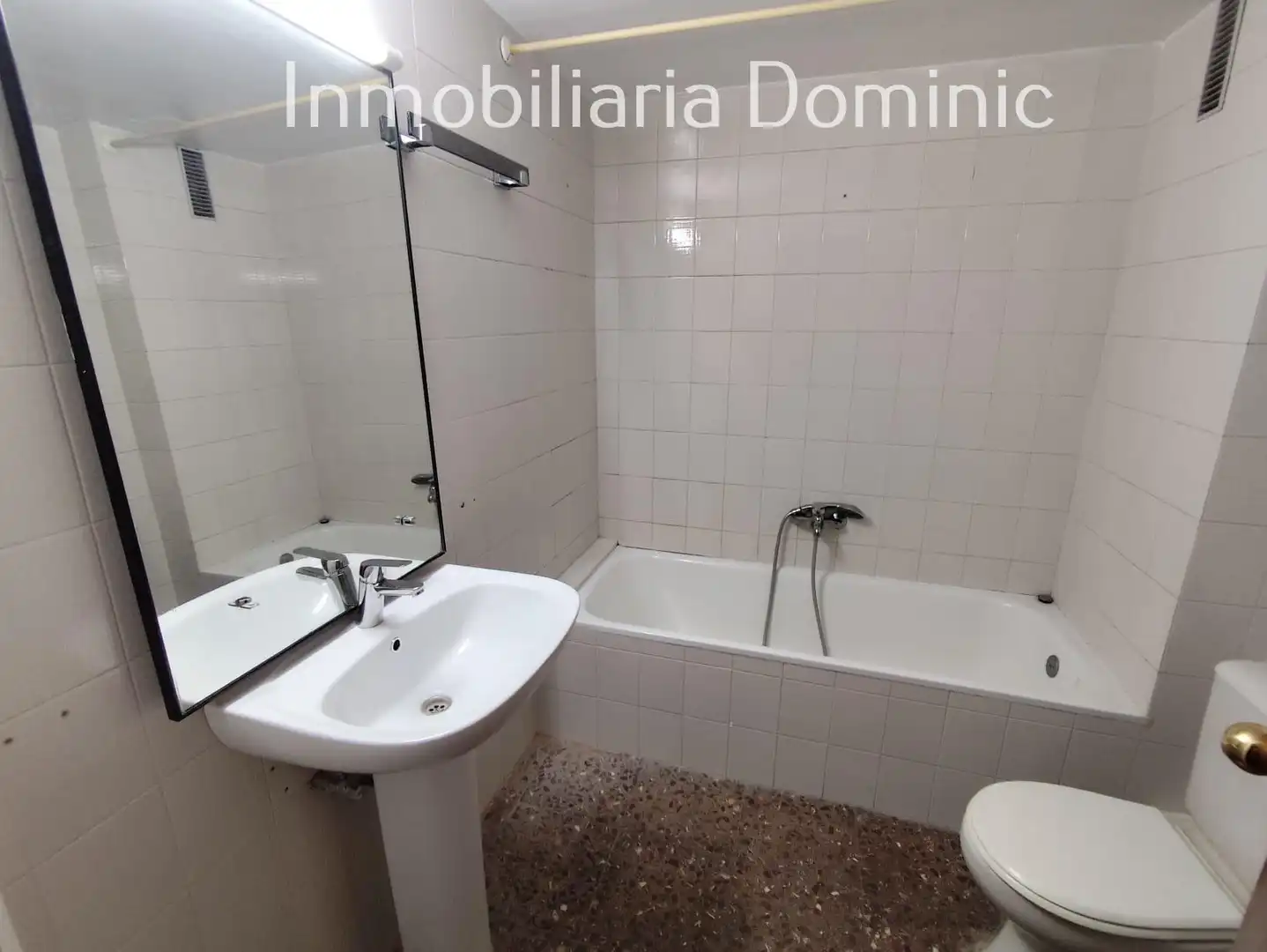 Baño de Piso en venta en Maçanet de la Selva con Terraza