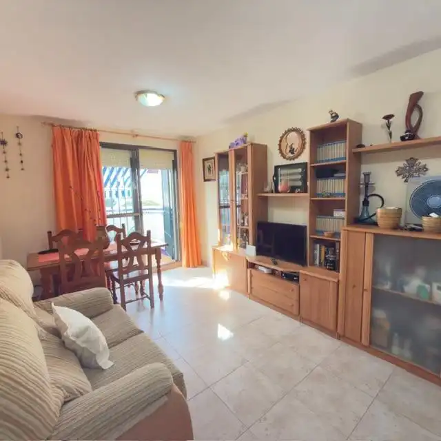 Sala d'estar de Planta baixa en venda en Chiclana de la Frontera amb Terrassa, Traster i Moblat