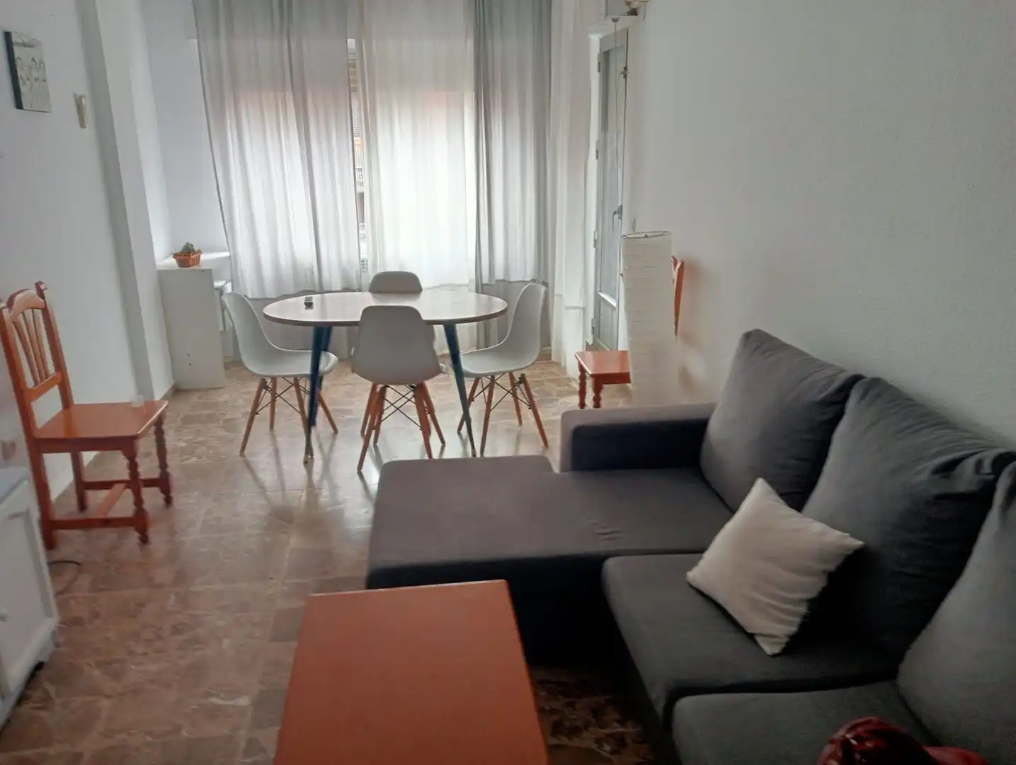 Sala de estar de Piso de alquiler en Jaén con Aire acondicionado, Calefacción y Amueblado
