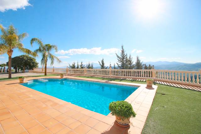 Finca rústica en Venta en PASADILLA en Alozaina