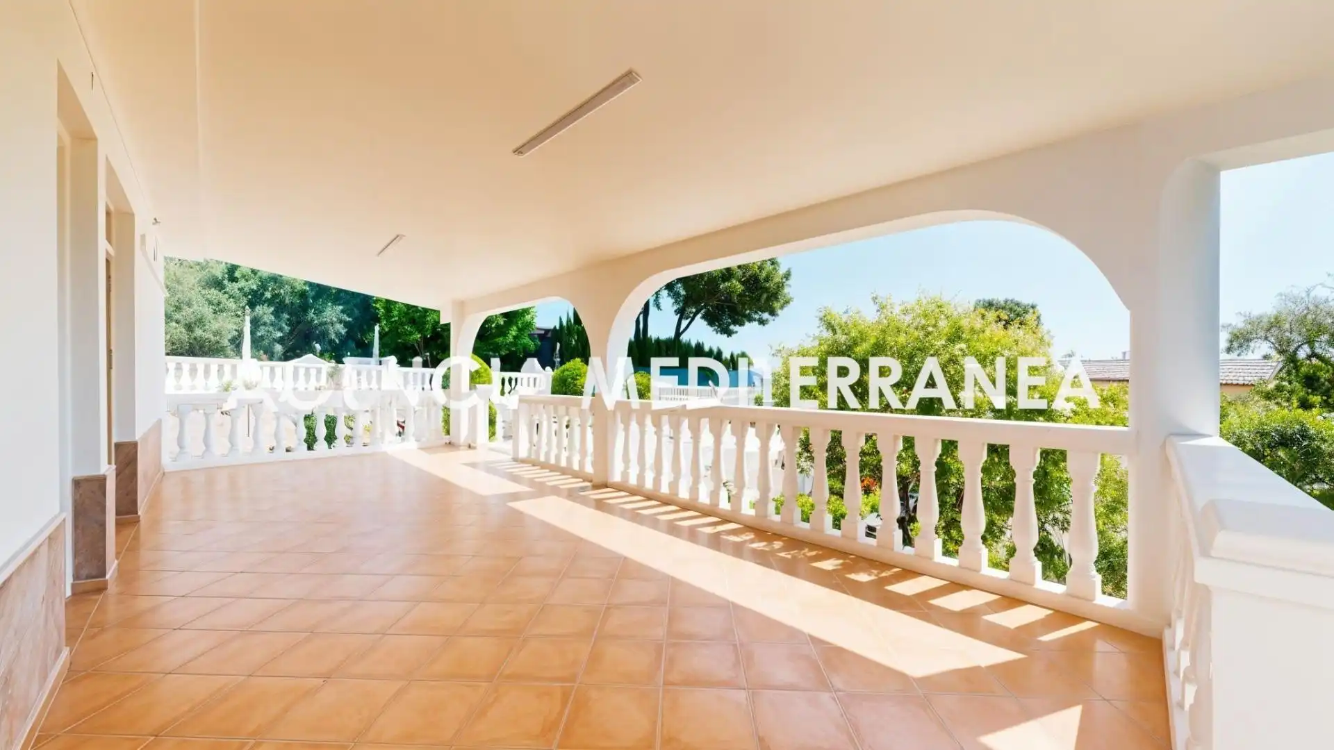 Chalet con piscina en venta en Montserrat, imagen 5