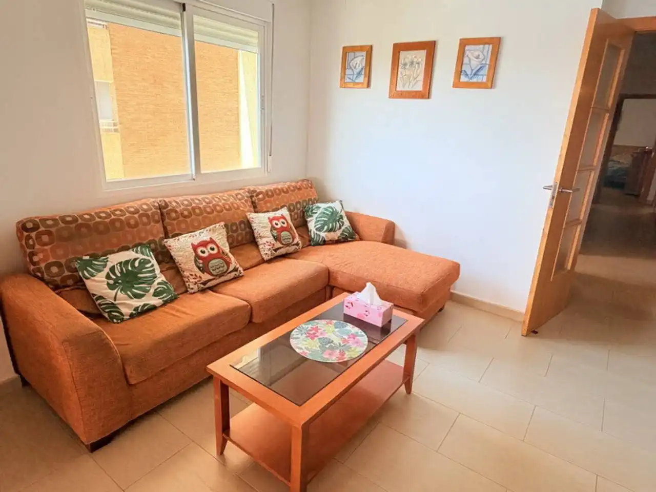 Wohnzimmer von Wohnungen zur Miete in Almuñécar mit Klimaanlage, Terrasse und Möbliert