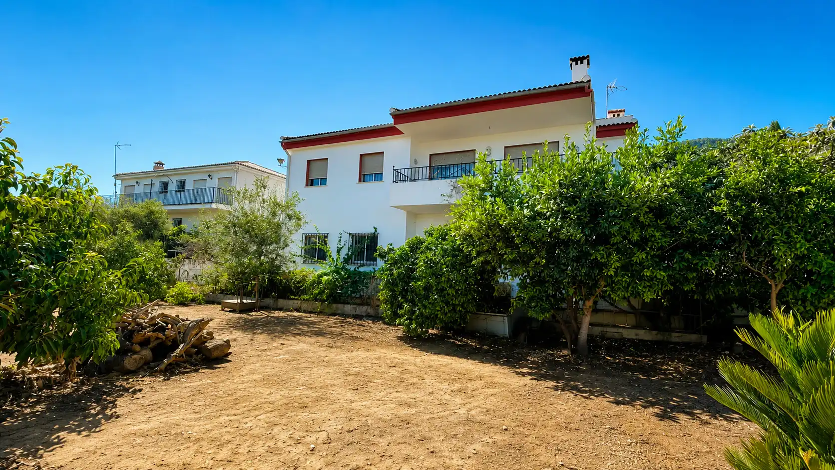 Vista exterior de Casa o xalet en venda en Alhaurín de la Torre amb Aire condicionat, Calefacció i Jardí privat