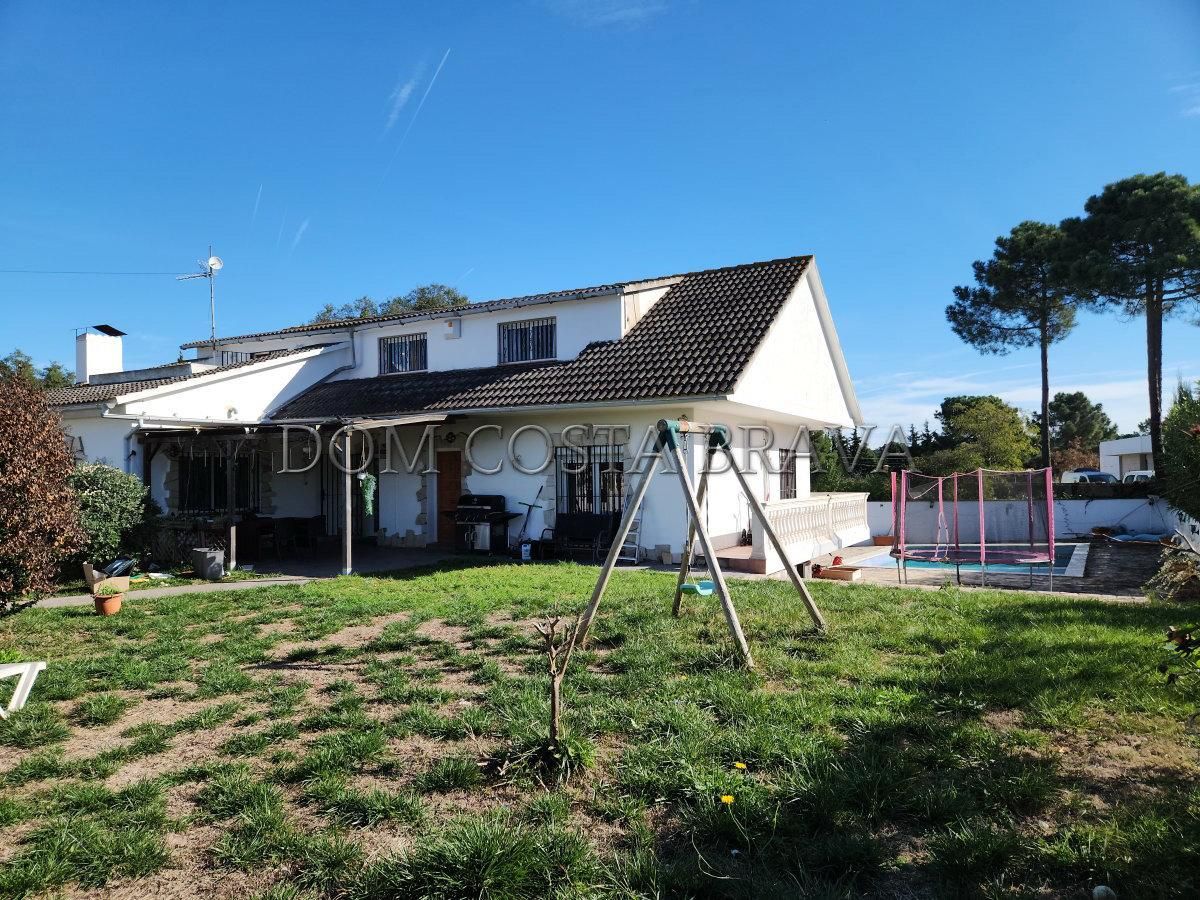 Vista exterior de Casa o xalet en venda en Vidreres