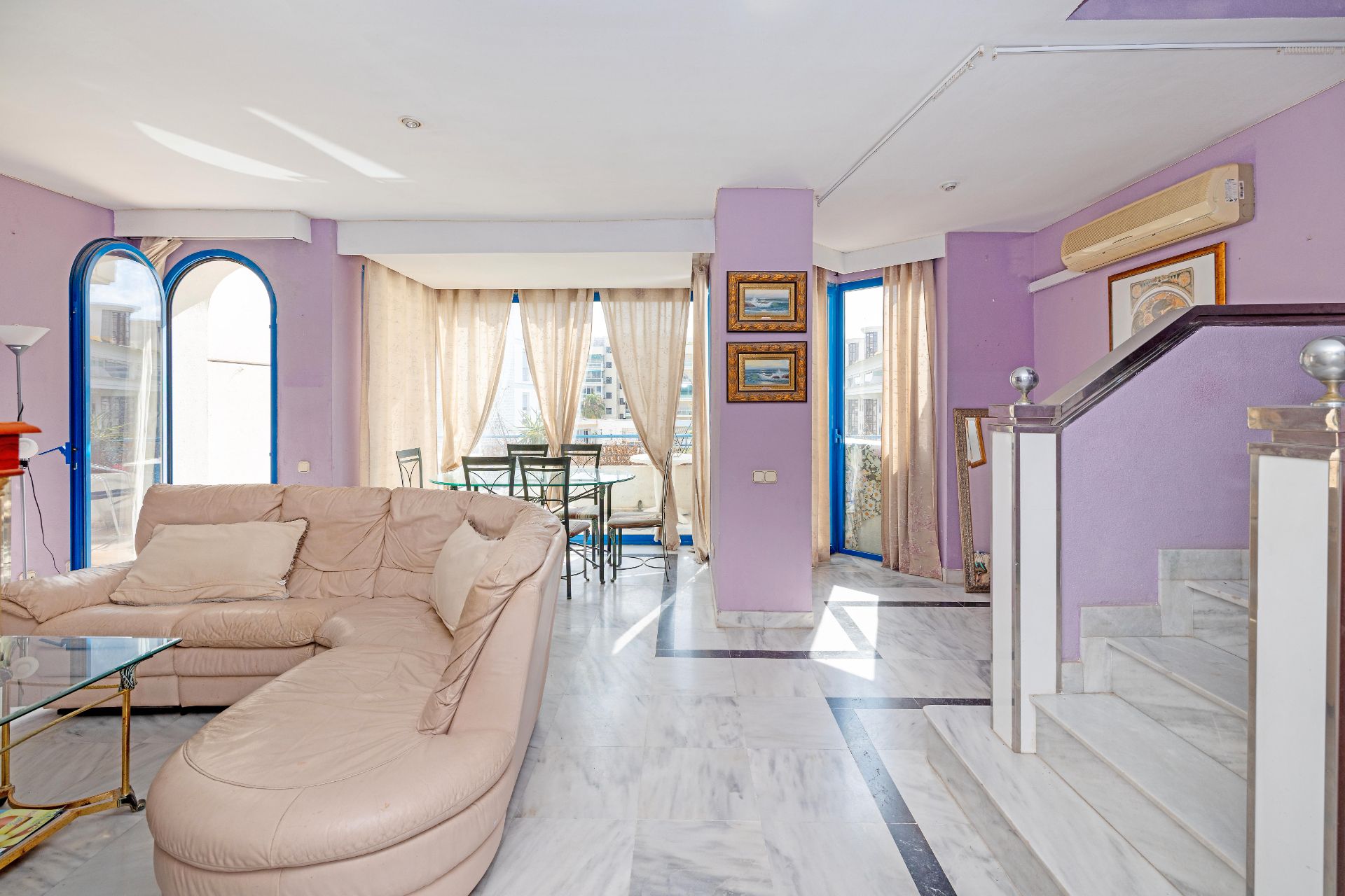 Living room of Attic for sale in Marbella  with Air Conditioner, Heating and Terrace
