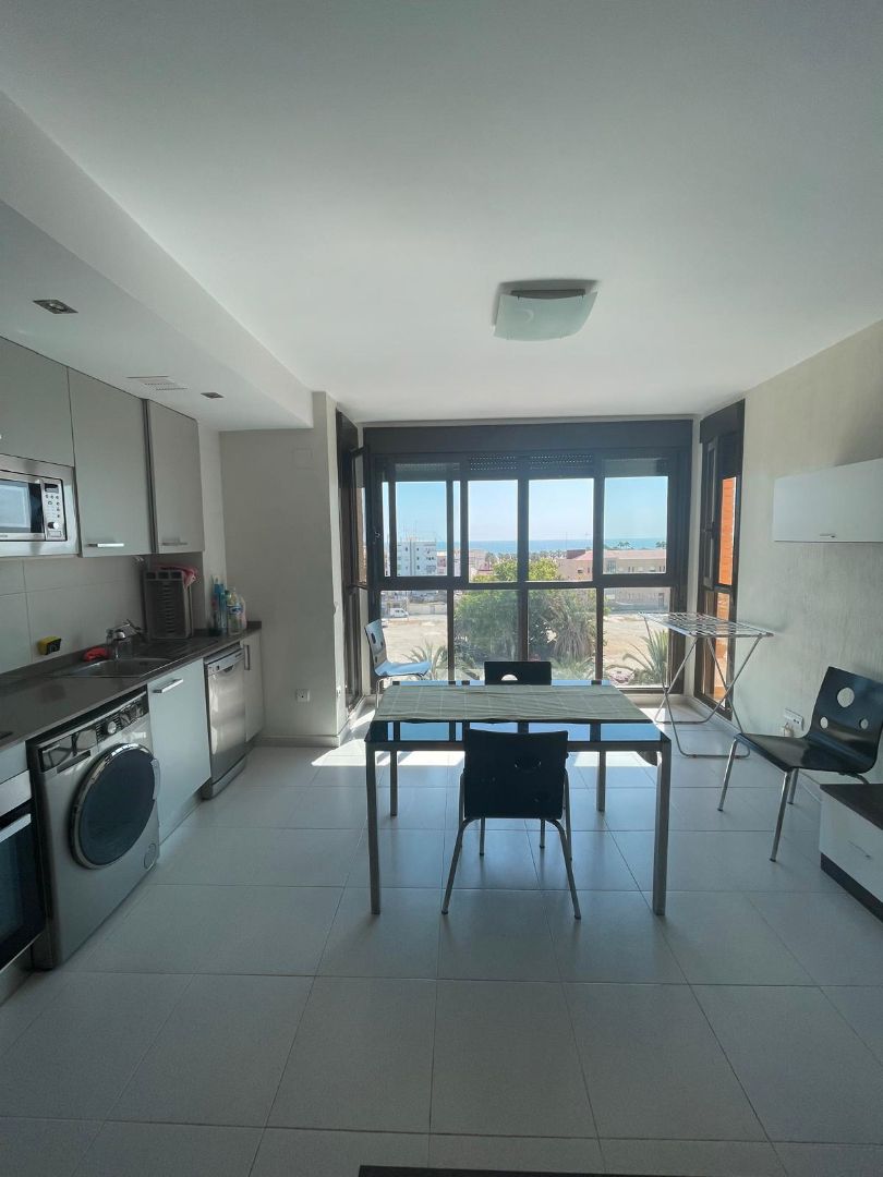 Dining room of Study for rent in  Valencia Capital  with Air Conditioner and Furnished