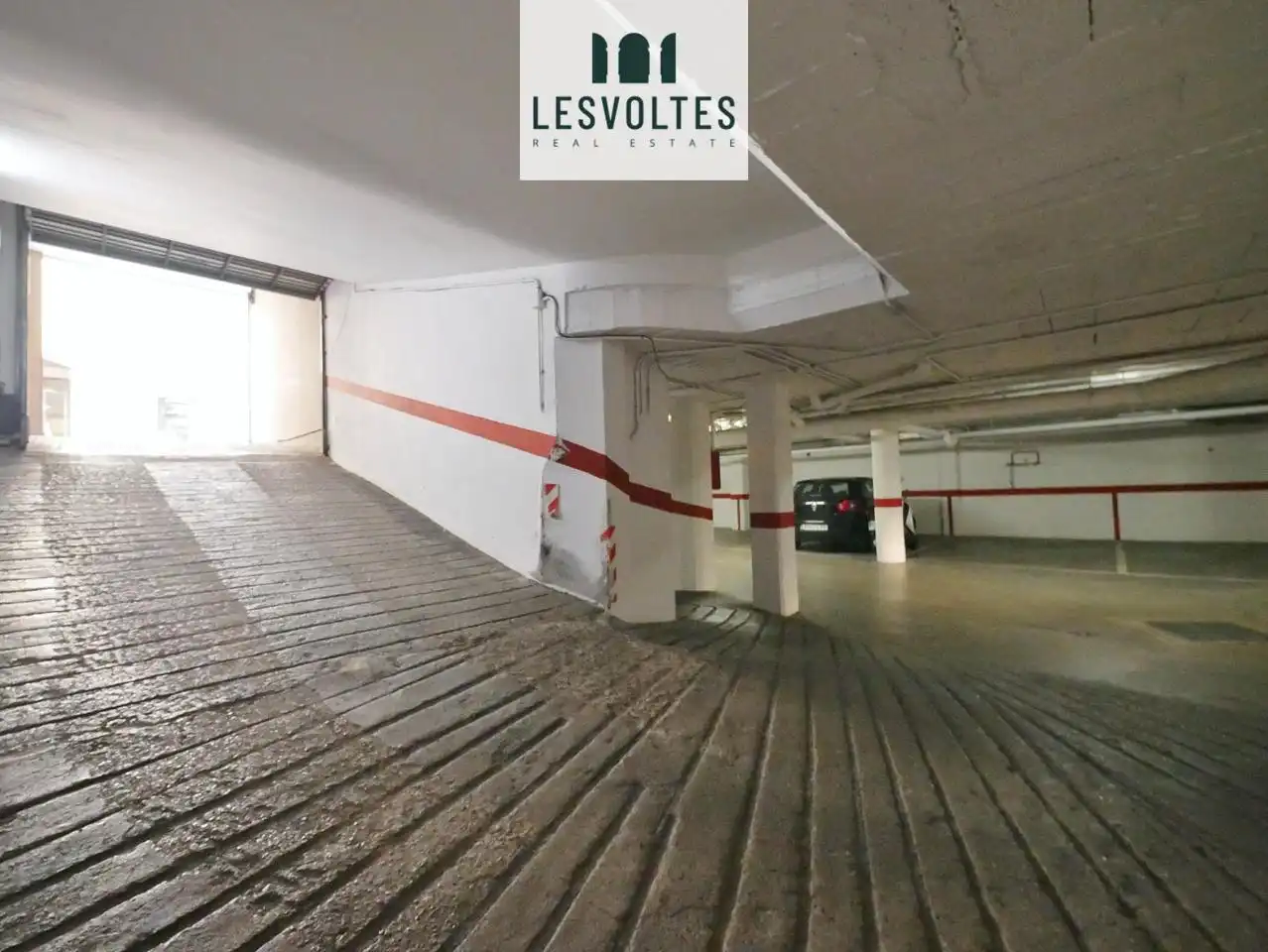 Parking for sale in calle de la Tarongeta, imagen 8
