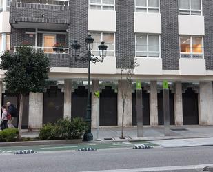 Vista exterior de Casa adosada en venda en Vigo 