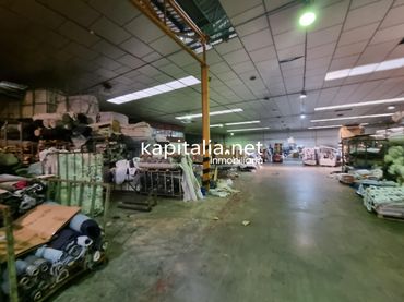 Nau industrial en venda a Agullent