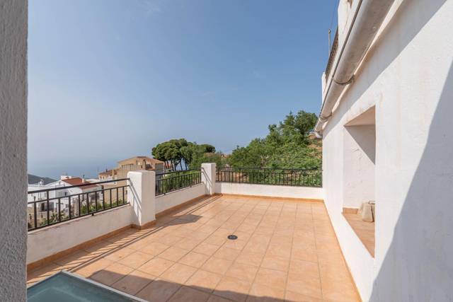 Casa adosada en Venta en Calle DR JIMENEZ ACOSTA en Polopos pueblo