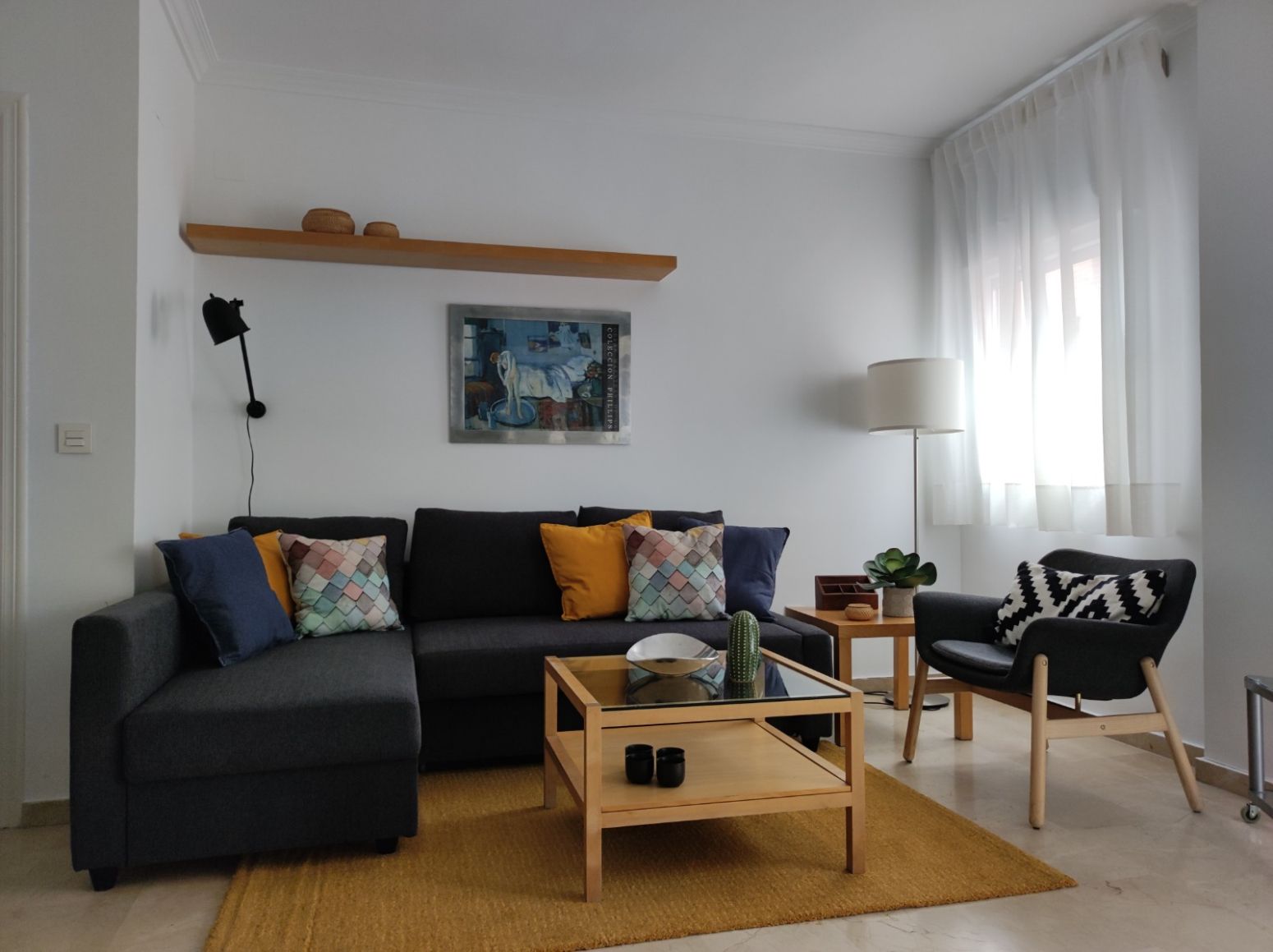 Living room of Flat to rent in  Sevilla Capital  with Air Conditioner, Heating and Furnished