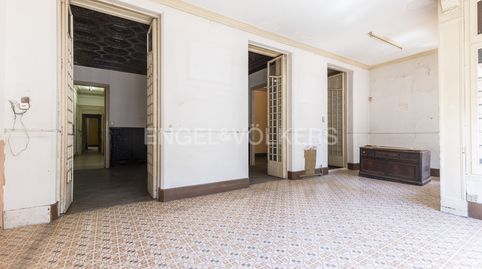 Piso único con terraza a reformar en Eixample, image 4