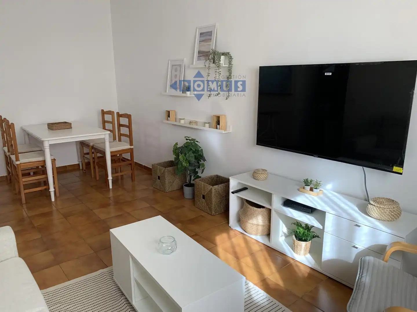 Sala d'estar de Apartament en venda en La Ciudad