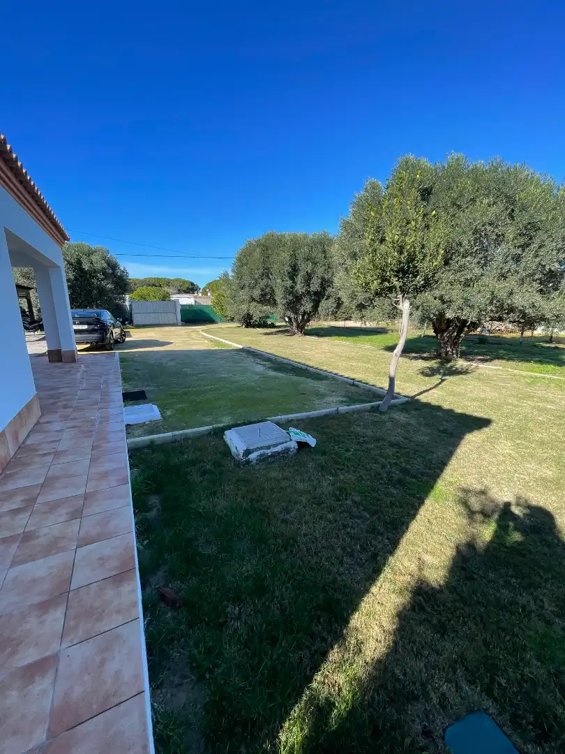 Casa o xalet en venda en Chiclana de la Frontera amb Calefacció, Jardí privat i Moblat