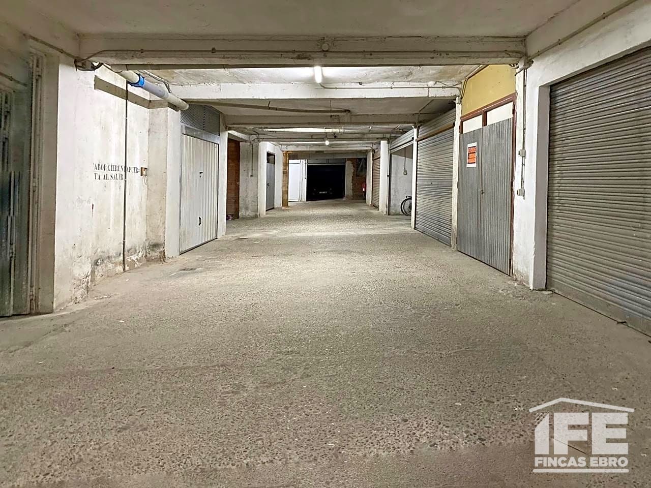 Parkplatz von Geschaftsraum zum verkauf in Alagón