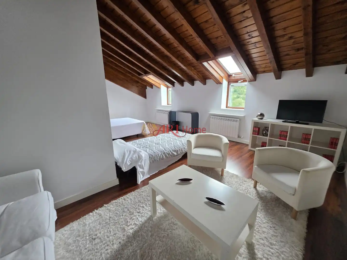 Bedroom of Buildings for sale in Quintanilla San García
