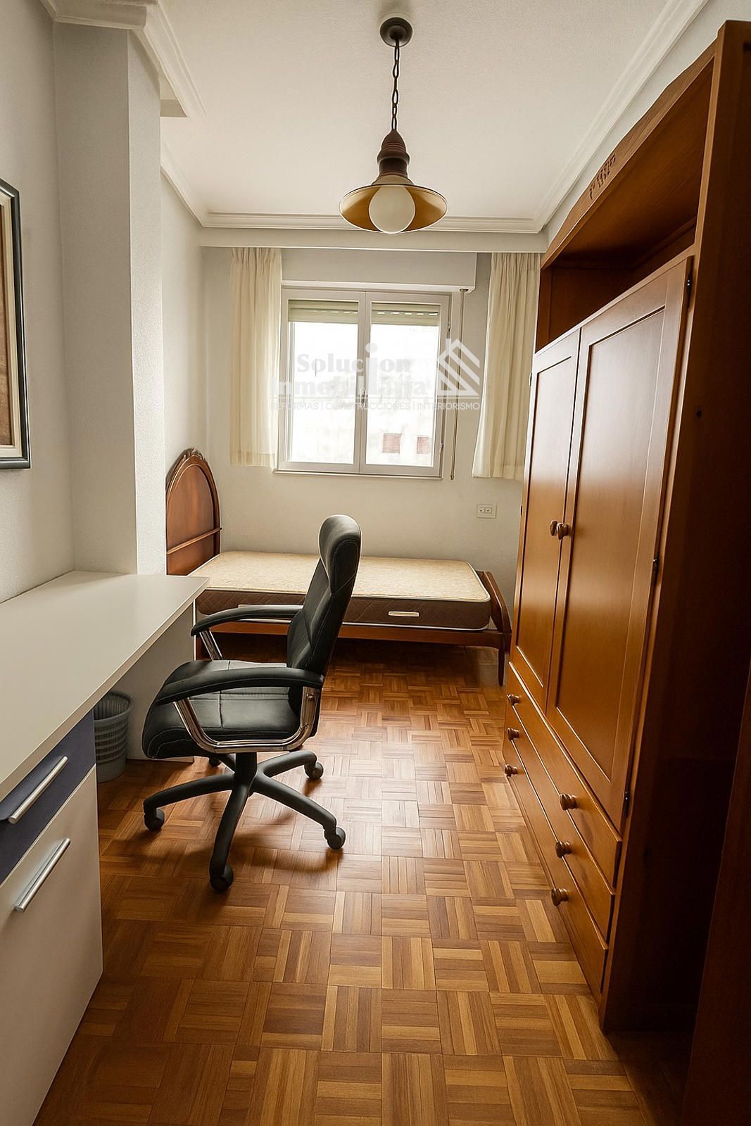 Dormitori de Pis en venda en Salamanca Capital amb Calefacció, Terrassa i Traster