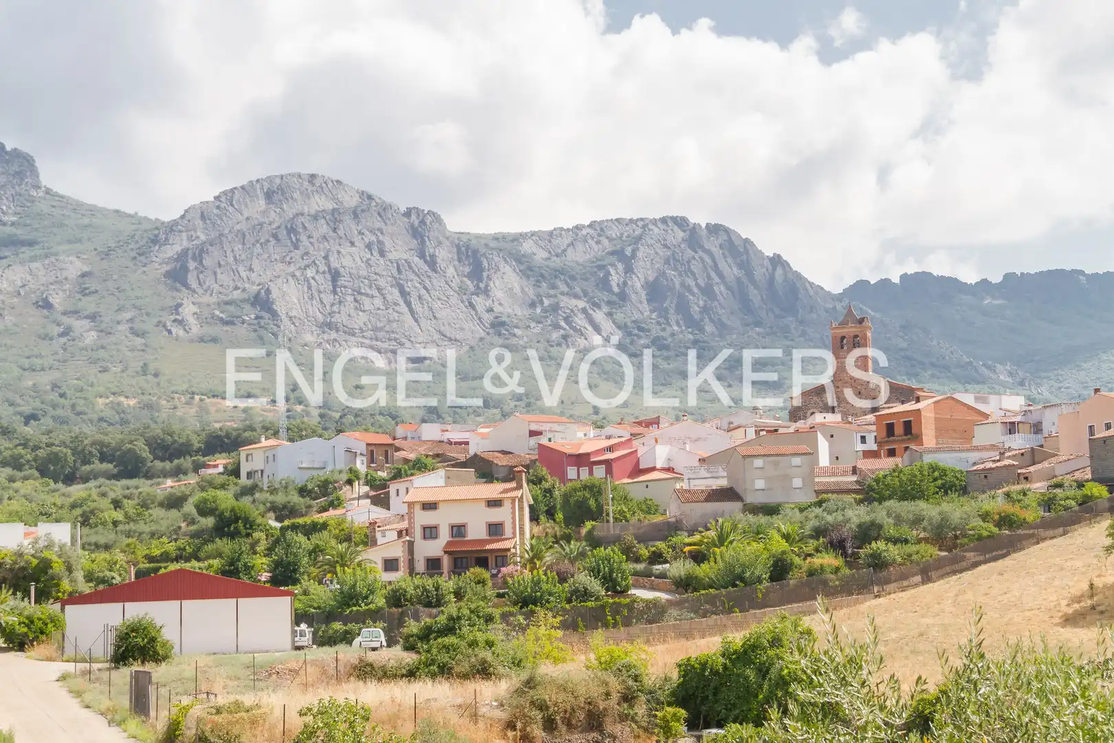 Casa o chalet en venta en Berzocana con Calefacción, Jardín privado y Terraza