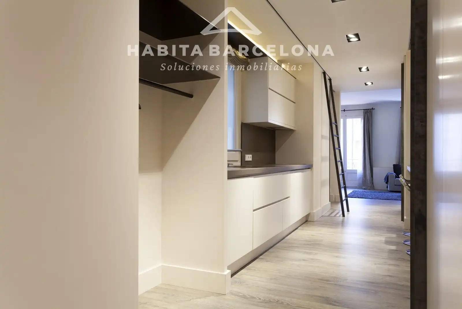 Bedroom of Flat for rent in Barcelona  with Air Conditioner, Heating and Parquet flooring