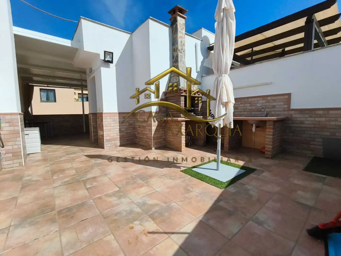 Terrassa de Casa adosada en venda en Vélez-Málaga amb Aire condicionat, Terrassa i Balcó