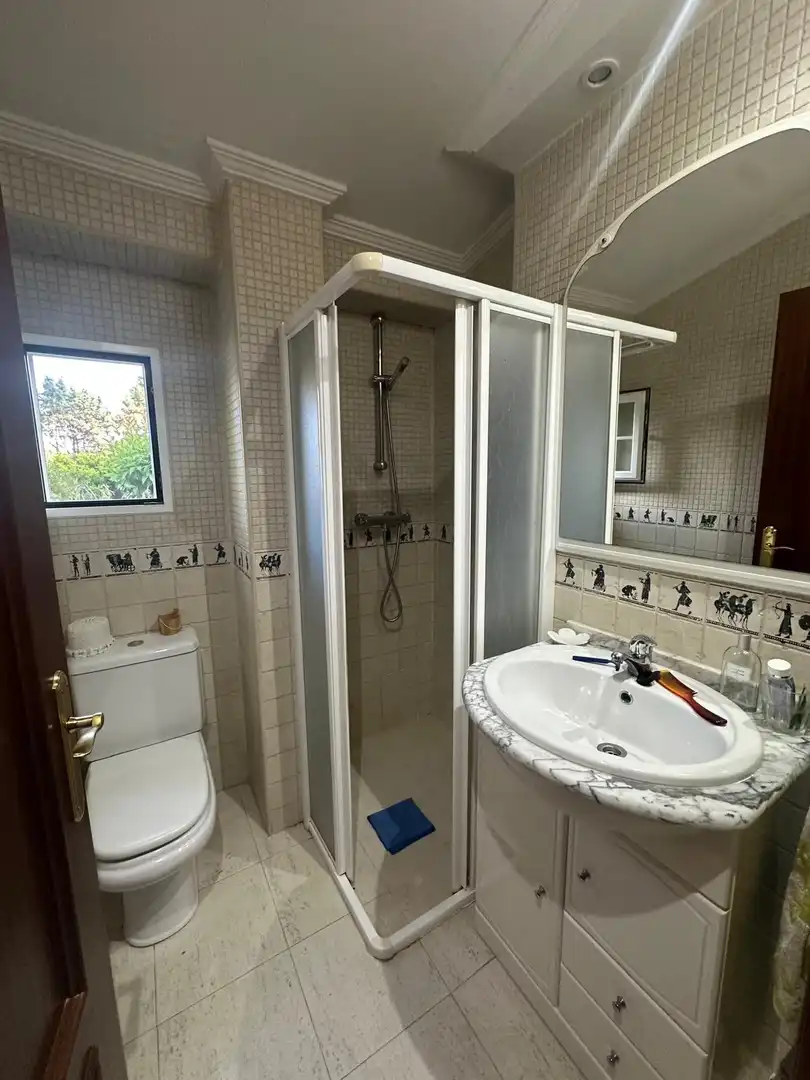 Baño de Finca rústica en venta en Nuño Gómez con Aire acondicionado, Calefacción y Jardín privado