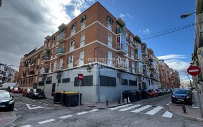 Exterior view of Flat for sale in  Madrid Capital  with Terrace