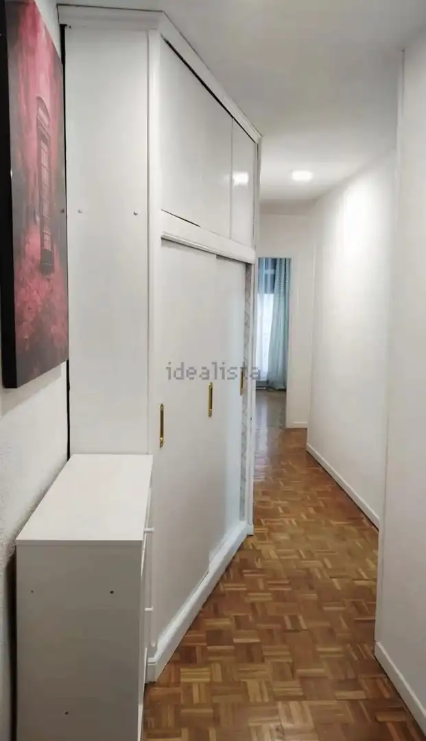 Habitación de Piso de alquiler en Madrid con Calefacción, Amueblado y Balcón