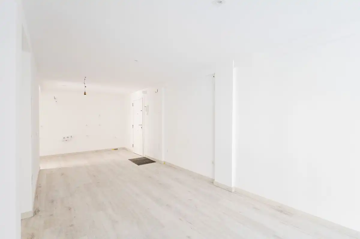 Piso en venta en Málaga con Calefacción, Terraza y Balcón