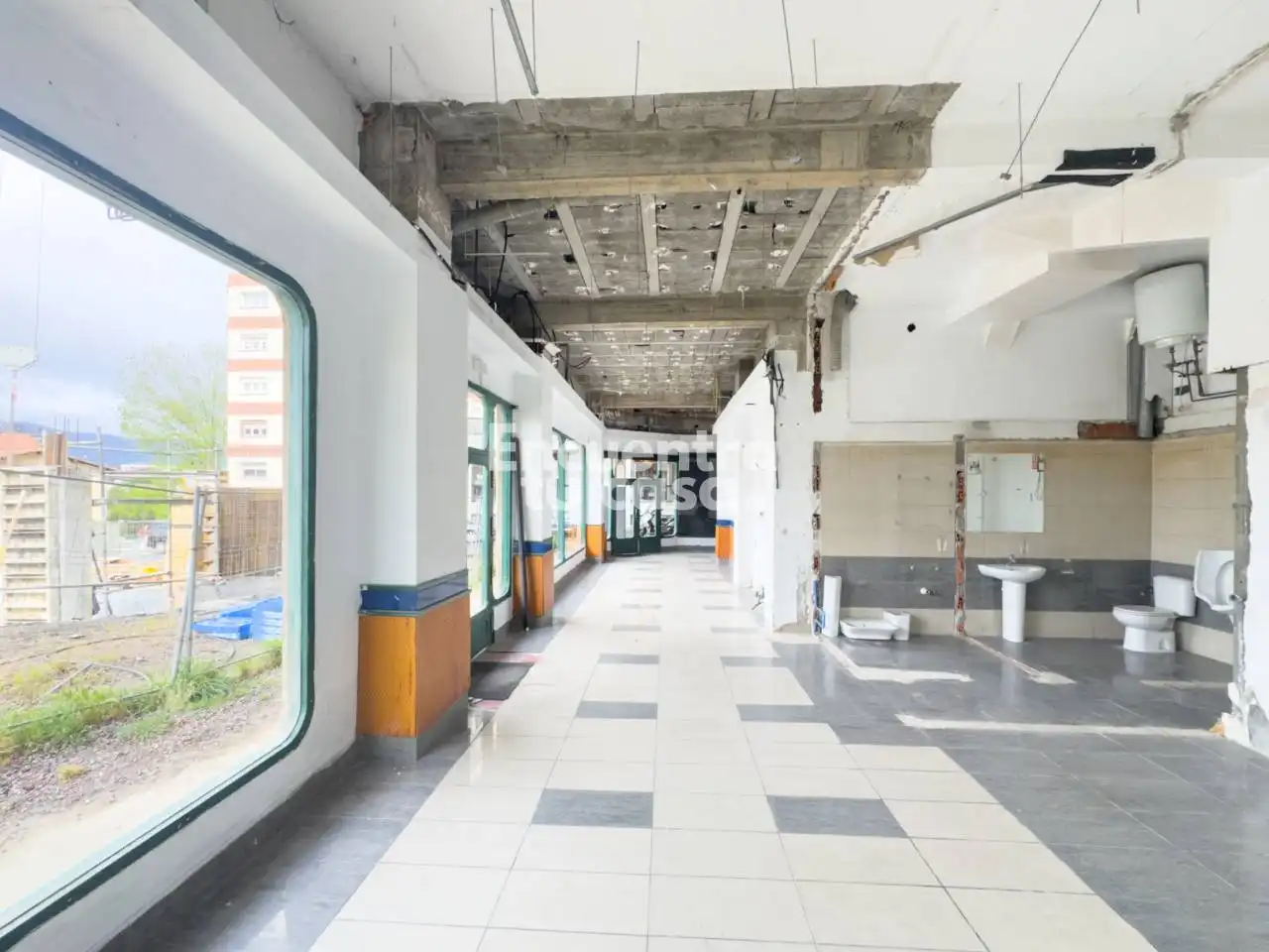 Local en venta en Irun 