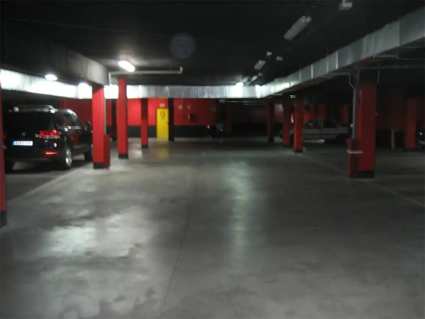 Parking of Garage for rent in Pinto