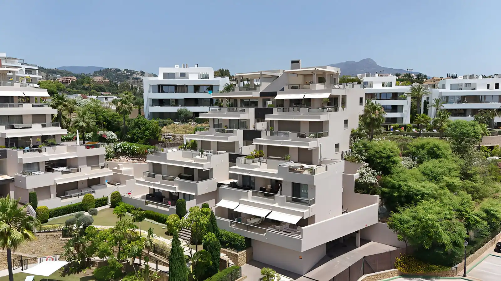 Apartament amb piscina en venda a Benahavís pueblo, imagen 39