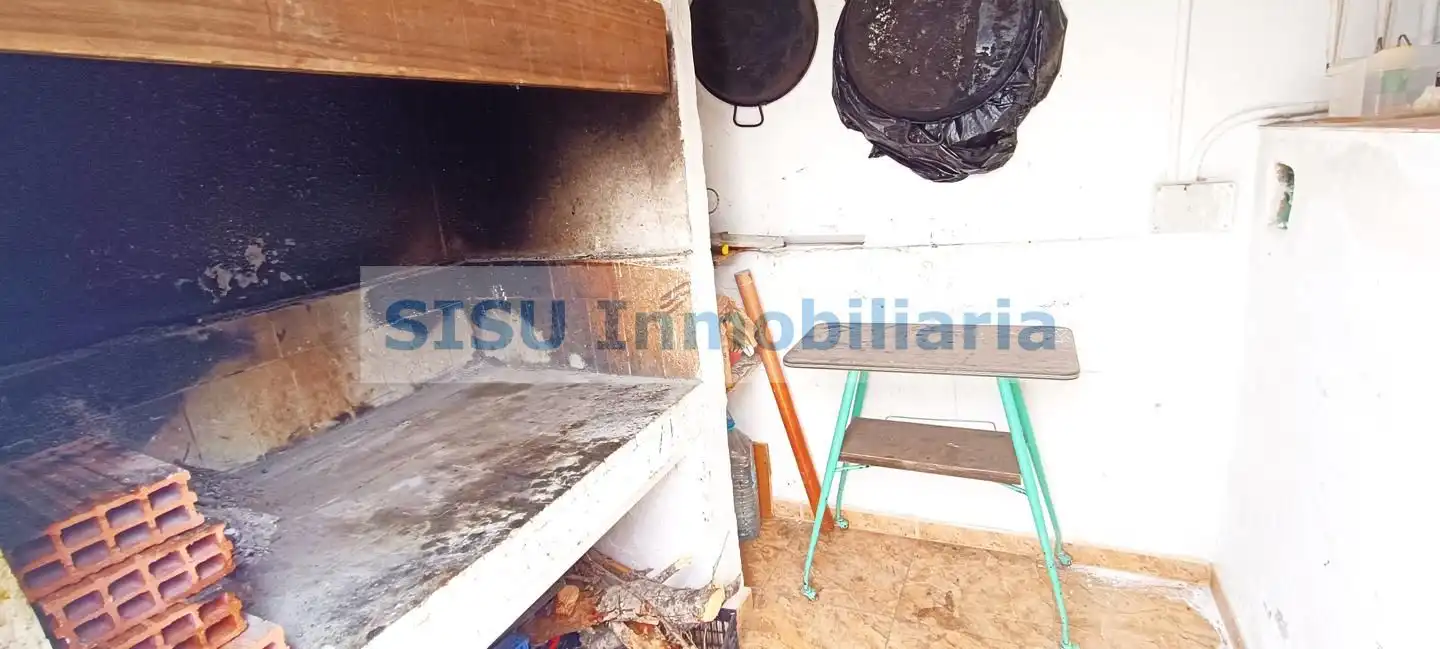 Cuina de Finca rústica en venda en Llíria amb Jardí privat, Terrassa i Piscina