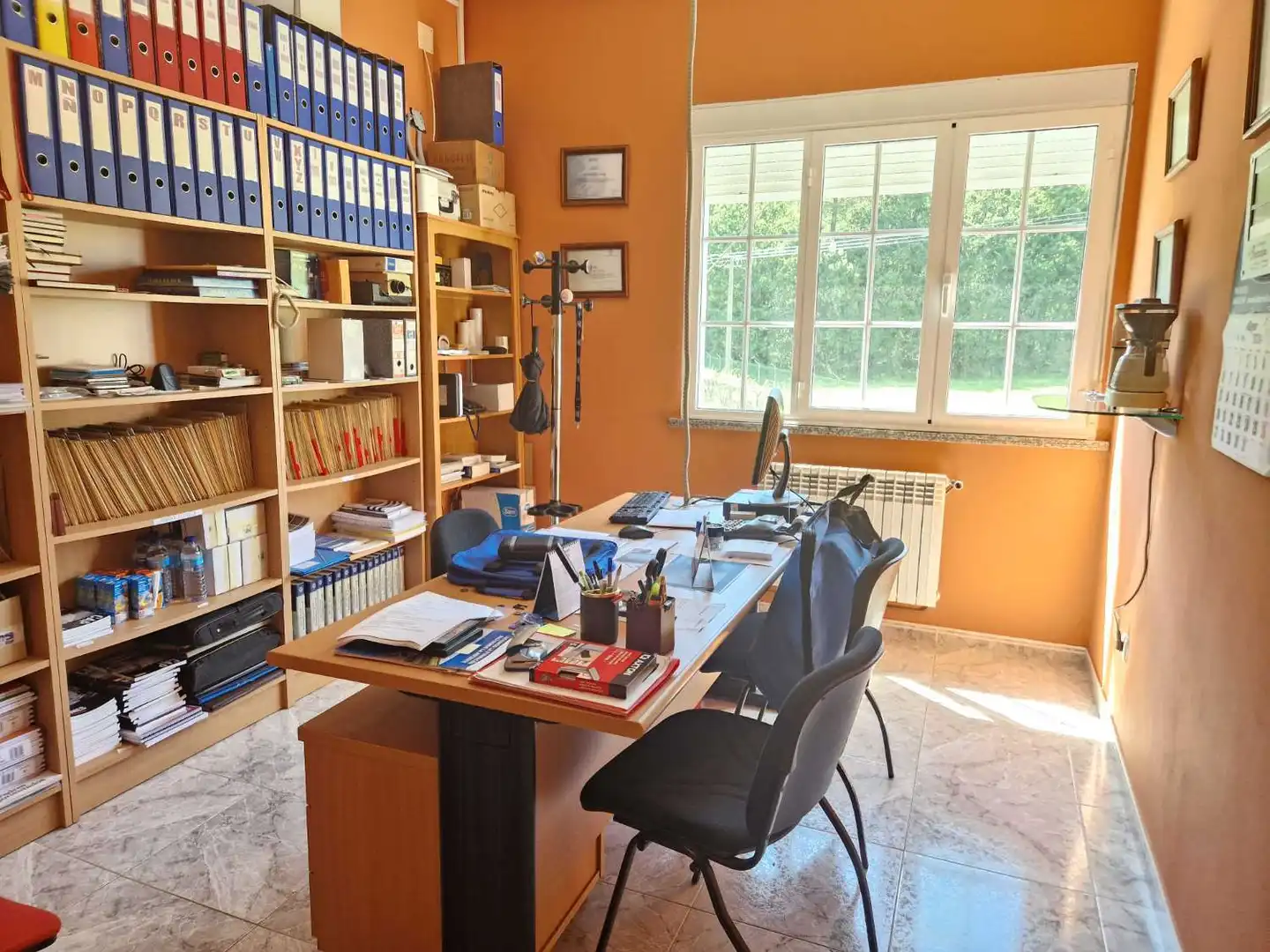 Local de alquiler en Lousame con Amueblado