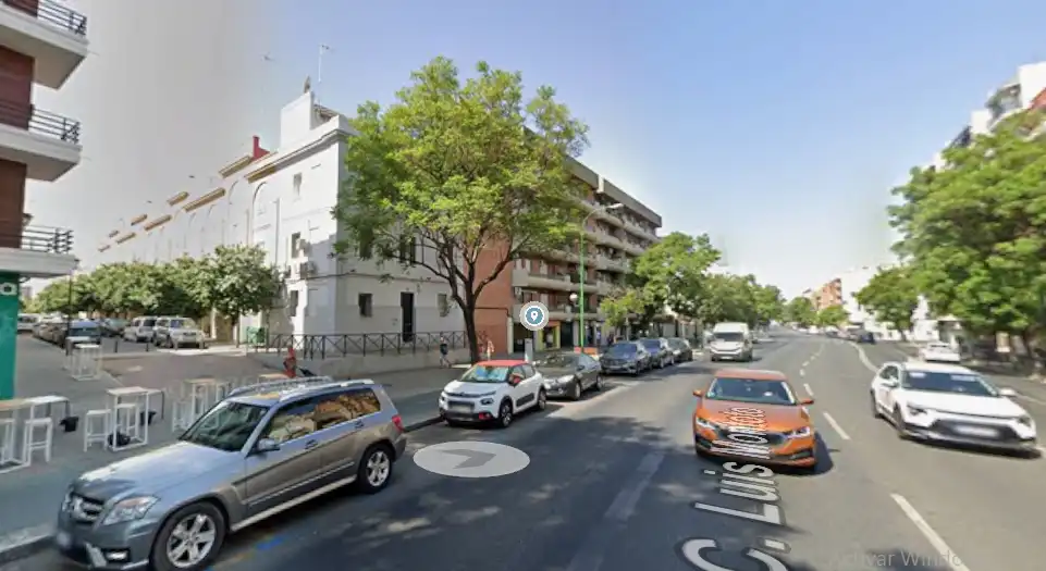 Vista exterior de Piso en venta en  Sevilla Capital con Trastero
