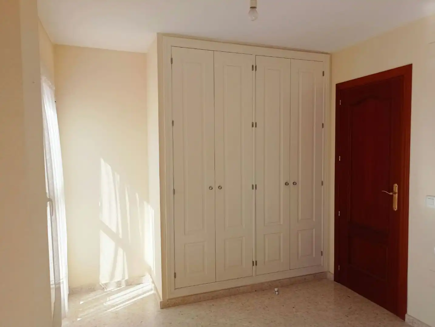 Schlafzimmer von Maisonette zum Verkauf in Centro