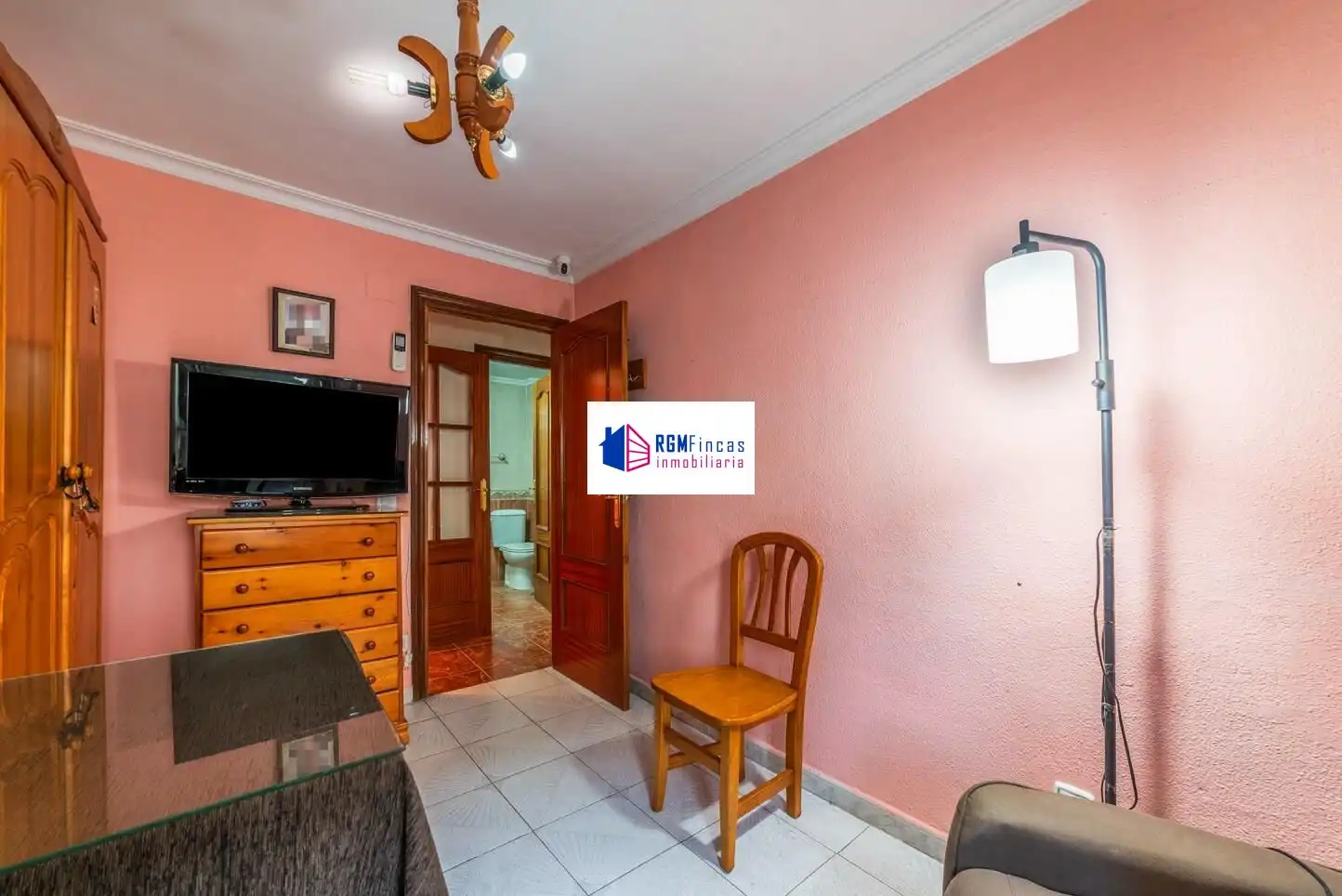 Bedroom of Flat for sale in Sevilla  with Air Conditioner and Storage room