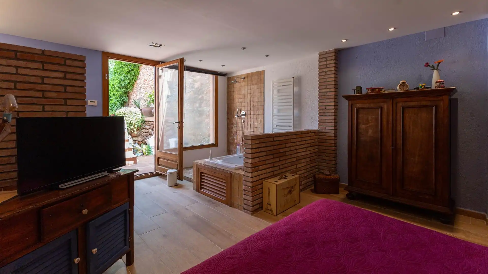 Habitación de Finca rústica en venta en El Bruc con Calefacción y Terraza