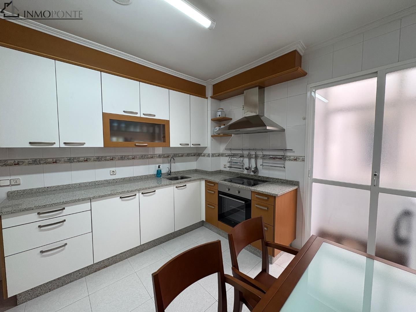 Kitchen of Flat for sale in Pontevedra Capital 