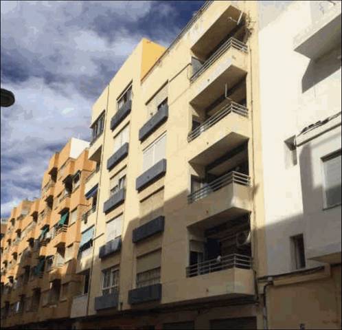 Piso en Venta en ALACANTI en Avenida de Abril - 9 de Octubre