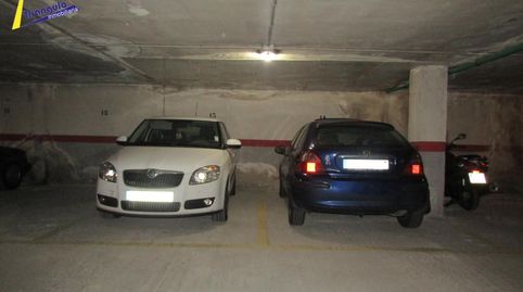 Ofrecemos plaza de garaje en la zona de la Avda. del Acueducto. El acceso es a través de montacargas. Existe la posibilidad de adq, immagine 3