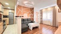 Living room of Flat for sale in  Barcelona Capital  with Heating