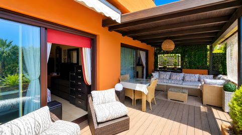 Apartamento en Planta Media en Estepona, imatge 2