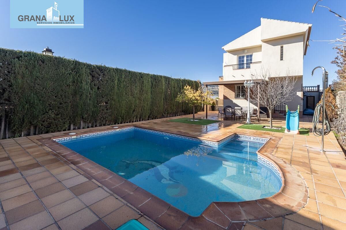 Piscina de Casa o xalet en venda en Santa Cruz del Comercio amb Aire condicionat, Calefacció i Jardí privat